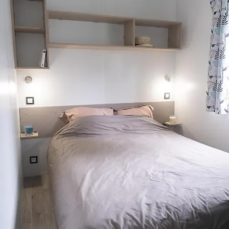 Mobil Xxl2 4 Chambres - Camping Chateau La Foret 4* Saint-Julien-des-Landes